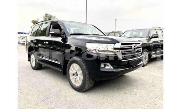 Buy Import Toyota Land Cruiser Black Car in Import - Dubai in Great Comore Buy Import Toyota Land Cruiser Black Car in Import - Dubai in Great Comore