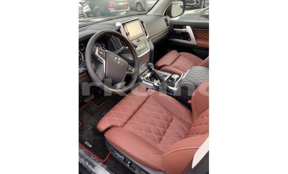 Buy Import Toyota Land Cruiser Black Car in Import - Dubai in Great Comore Buy Import Toyota Land Cruiser Black Car in Import - Dubai in Great Comore