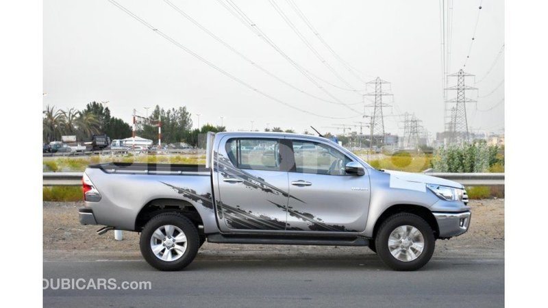 Big with watermark toyota hilux grande comore import dubai 1883