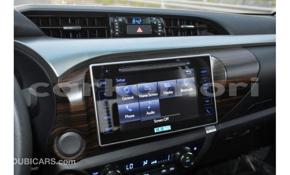 Acheter Import Voiture Toyota Hilux Autre à Import - Dubai, Grande Comore Acheter Import Voiture Toyota Hilux Autre à Import - Dubai, Grande Comore