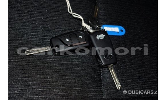 Acheter Import Voiture Toyota Hilux Autre à Import - Dubai, Grande Comore Acheter Import Voiture Toyota Hilux Autre à Import - Dubai, Grande Comore