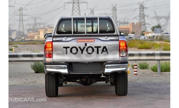Acheter Import Voiture Toyota Hilux Autre à Import - Dubai, Grande Comore Acheter Import Voiture Toyota Hilux Autre à Import - Dubai, Grande Comore