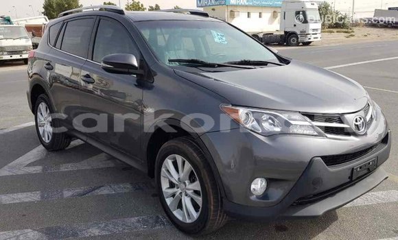 Acheter Import Voiture Toyota RAV4 Autre à Import - Dubai, Grande Comore Acheter Import Voiture Toyota RAV4 Autre à Import - Dubai, Grande Comore