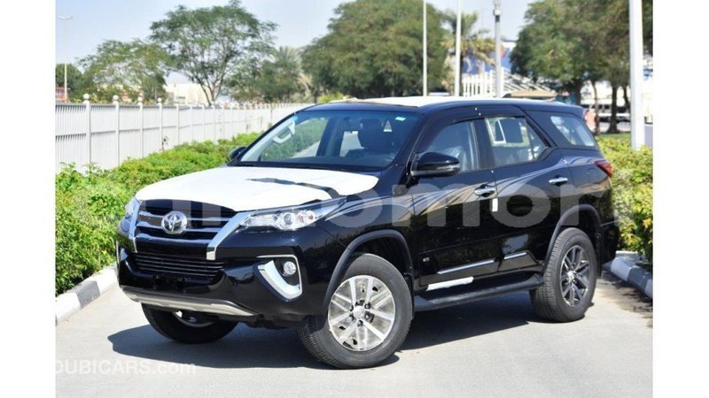 Big with watermark toyota fortuner grande comore import dubai 1886