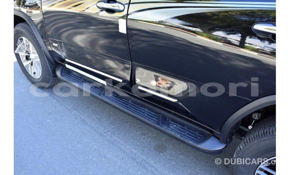 Acheter Import Voiture Toyota Fortuner Noir à Import - Dubai, Grande Comore Acheter Import Voiture Toyota Fortuner Noir à Import - Dubai, Grande Comore