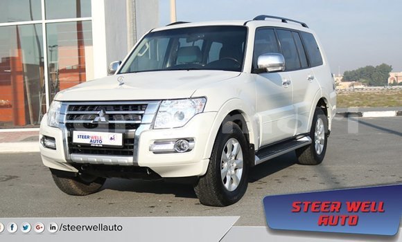 Buy Import Mitsubishi Pajero White Car in Import - Dubai in Great Comore Buy Import Mitsubishi Pajero White Car in Import - Dubai in Great Comore