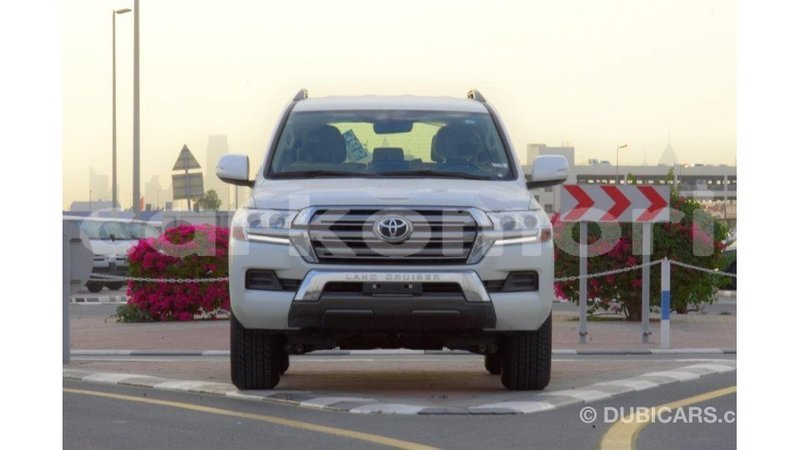 Big with watermark toyota land cruiser grande comore import dubai 1894