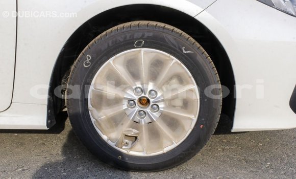 Acheter Import Voiture Toyota Corolla Blanc à Import - Dubai, Grande Comore Acheter Import Voiture Toyota Corolla Blanc à Import - Dubai, Grande Comore