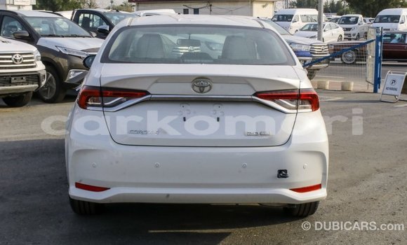 Acheter Import Voiture Toyota Corolla Blanc à Import - Dubai, Grande Comore Acheter Import Voiture Toyota Corolla Blanc à Import - Dubai, Grande Comore