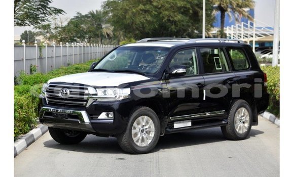 Acheter Import Voiture Toyota Land Cruiser Noir à Import - Dubai, Grande Comore Acheter Import Voiture Toyota Land Cruiser Noir à Import - Dubai, Grande Comore