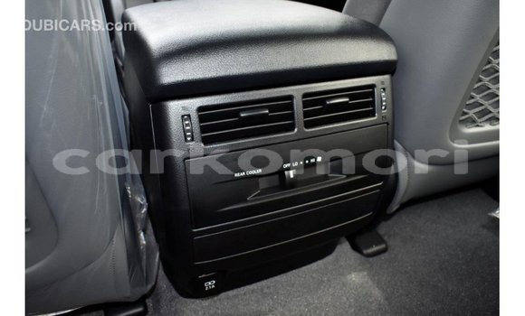 Acheter Import Voiture Toyota Land Cruiser Noir à Import - Dubai, Grande Comore Acheter Import Voiture Toyota Land Cruiser Noir à Import - Dubai, Grande Comore