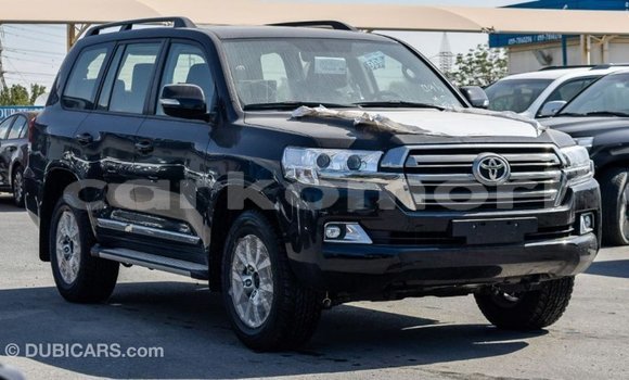 Buy Import Toyota Land Cruiser Black Car in Import - Dubai in Great Comore Buy Import Toyota Land Cruiser Black Car in Import - Dubai in Great Comore