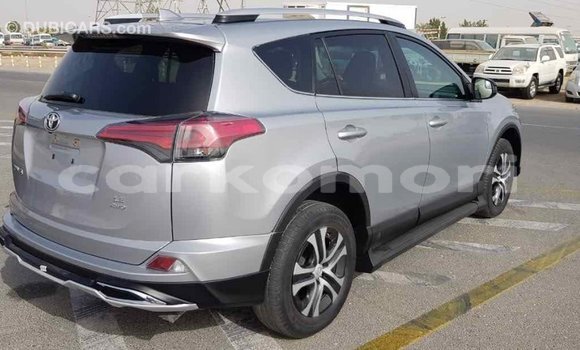 Acheter Import Voiture Toyota RAV4 Autre à Import - Dubai, Grande Comore Acheter Import Voiture Toyota RAV4 Autre à Import - Dubai, Grande Comore