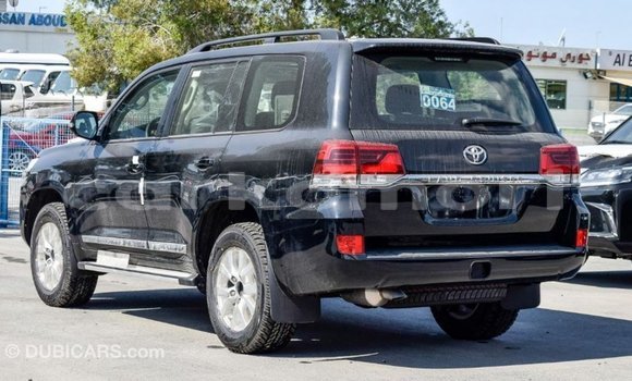 Buy Import Toyota Land Cruiser Black Car in Import - Dubai in Great Comore Buy Import Toyota Land Cruiser Black Car in Import - Dubai in Great Comore