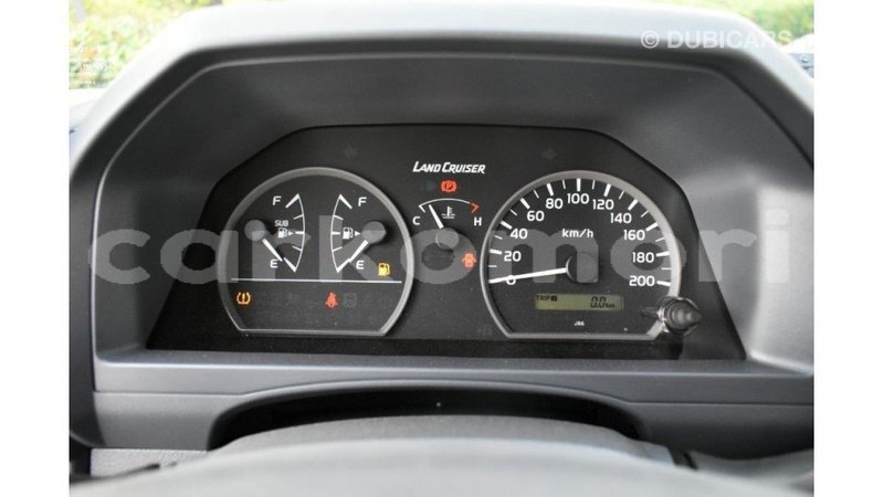 Big with watermark toyota land cruiser grande comore import dubai 1910