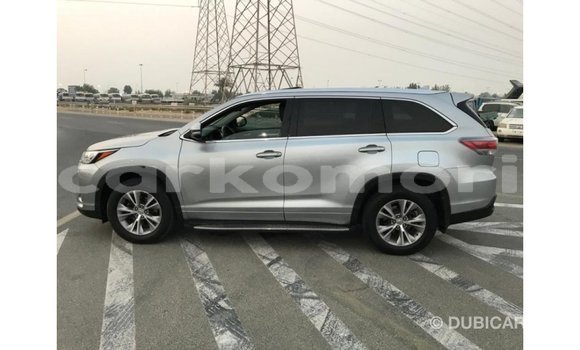 Acheter Import Voiture Toyota Highlander Autre à Import - Dubai, Grande Comore Acheter Import Voiture Toyota Highlander Autre à Import - Dubai, Grande Comore