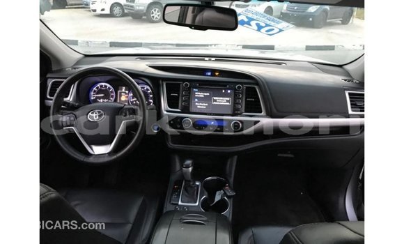 Acheter Import Voiture Toyota Highlander Autre à Import - Dubai, Grande Comore Acheter Import Voiture Toyota Highlander Autre à Import - Dubai, Grande Comore