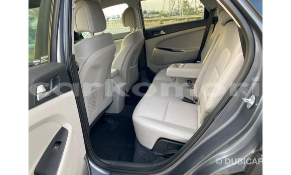 Acheter Import Voiture Hyundai Tucson Blanc à Import - Dubai, Grande Comore Acheter Import Voiture Hyundai Tucson Blanc à Import - Dubai, Grande Comore