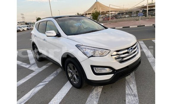 Acheter Import Voiture Hyundai Santa Fe Blanc à Import - Dubai, Grande Comore Acheter Import Voiture Hyundai Santa Fe Blanc à Import - Dubai, Grande Comore