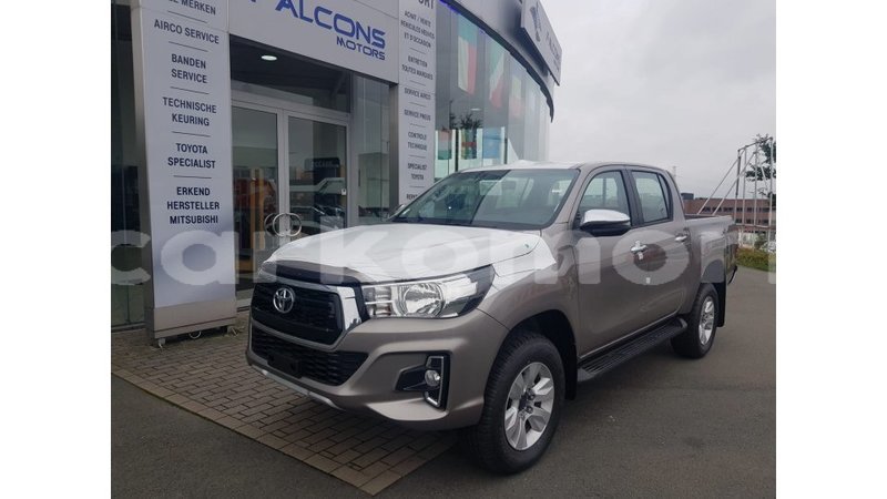 Big with watermark toyota hilux grande comore import dubai 1919