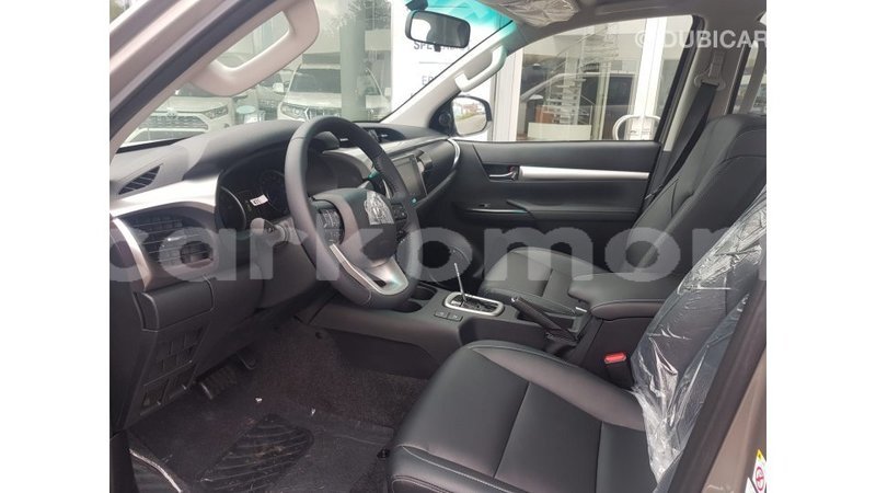 Big with watermark toyota hilux grande comore import dubai 1919