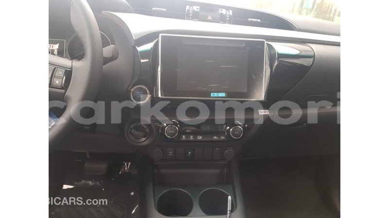 Big with watermark toyota hilux grande comore import dubai 1919