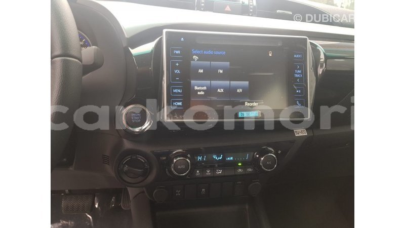 Big with watermark toyota hilux grande comore import dubai 1919
