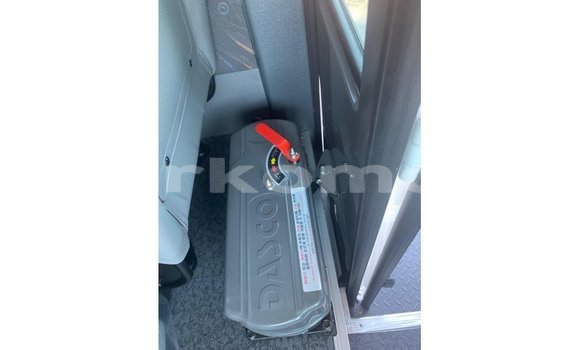 Buy Import Hyundai Accent White Car in Import - Dubai in Great Comore Buy Import Hyundai Accent White Car in Import - Dubai in Great Comore