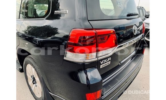 Buy Import Toyota Land Cruiser Black Car in Import - Dubai in Great Comore Buy Import Toyota Land Cruiser Black Car in Import - Dubai in Great Comore