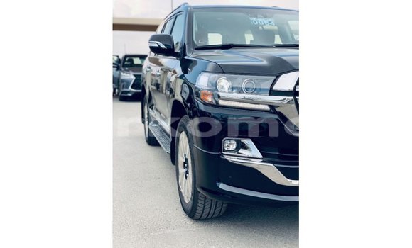 Buy Import Toyota Land Cruiser Black Car in Import - Dubai in Great Comore Buy Import Toyota Land Cruiser Black Car in Import - Dubai in Great Comore