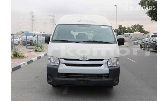 Buy Import Toyota Hiace White Car in Import - Dubai in Great Comore Buy Import Toyota Hiace White Car in Import - Dubai in Great Comore