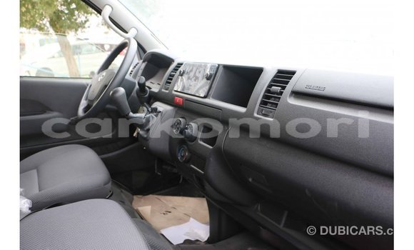 Buy Import Toyota Hiace White Car in Import - Dubai in Great Comore Buy Import Toyota Hiace White Car in Import - Dubai in Great Comore