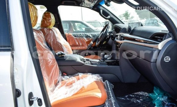 Buy Import Lexus LX White Car in Import - Dubai in Great Comore Buy Import Lexus LX White Car in Import - Dubai in Great Comore