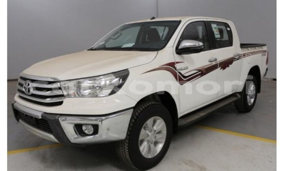 Buy Import Toyota Hilux White Car in Import - Dubai in Great Comore Buy Import Toyota Hilux White Car in Import - Dubai in Great Comore