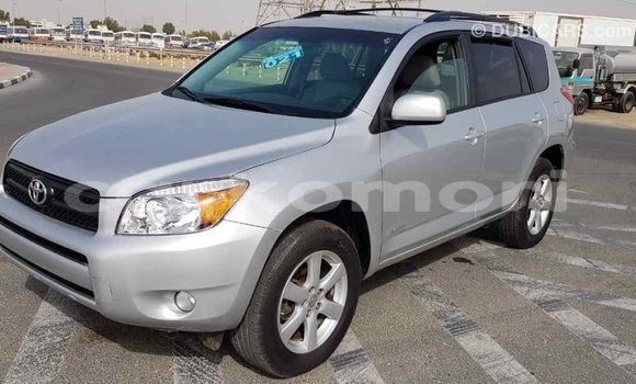 Acheter Import Voiture Toyota RAV4 Autre à Import - Dubai, Grande Comore Acheter Import Voiture Toyota RAV4 Autre à Import - Dubai, Grande Comore