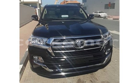 Acheter Import Voiture Toyota Land Cruiser Noir à Import - Dubai, Grande Comore Acheter Import Voiture Toyota Land Cruiser Noir à Import - Dubai, Grande Comore