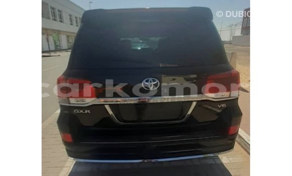 Acheter Import Voiture Toyota Land Cruiser Noir à Import - Dubai, Grande Comore Acheter Import Voiture Toyota Land Cruiser Noir à Import - Dubai, Grande Comore