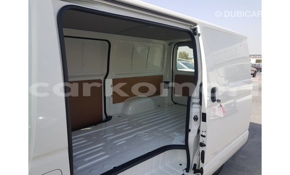 Acheter Import Voiture Toyota Hiace Blanc à Import - Dubai, Grande Comore Acheter Import Voiture Toyota Hiace Blanc à Import - Dubai, Grande Comore