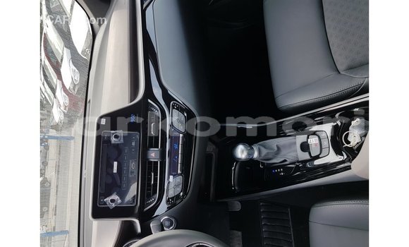 Buy Import Toyota C-HR Other Car in Import - Dubai in Great Comore Buy Import Toyota C-HR Other Car in Import - Dubai in Great Comore