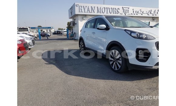 Buy Import Kia Sportage White Car in Import - Dubai in Great Comore Buy Import Kia Sportage White Car in Import - Dubai in Great Comore