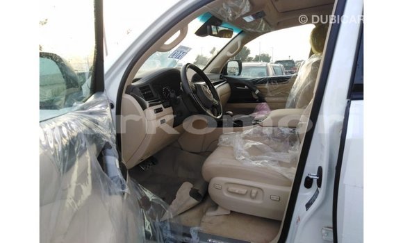 Buy Import Lexus LX White Car in Import - Dubai in Great Comore Buy Import Lexus LX White Car in Import - Dubai in Great Comore