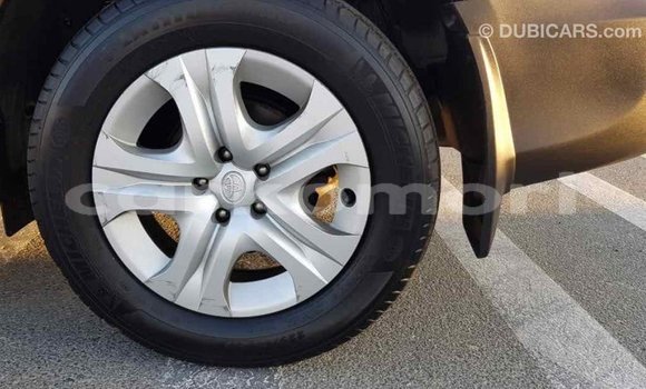 Acheter Import Voiture Toyota RAV4 Rouge à Import - Dubai, Grande Comore Acheter Import Voiture Toyota RAV4 Rouge à Import - Dubai, Grande Comore