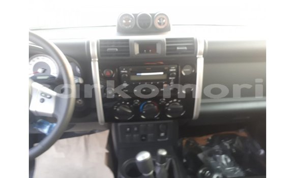 Buy Import Toyota FJ Cruiser Black Car in Import - Dubai in Great Comore Buy Import Toyota FJ Cruiser Black Car in Import - Dubai in Great Comore