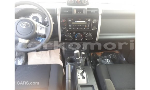 Buy Import Toyota FJ Cruiser Black Car in Import - Dubai in Great Comore Buy Import Toyota FJ Cruiser Black Car in Import - Dubai in Great Comore