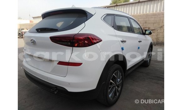 Acheter Import Voiture Hyundai Tucson Blanc à Import - Dubai, Grande Comore Acheter Import Voiture Hyundai Tucson Blanc à Import - Dubai, Grande Comore