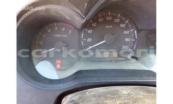 Acheter Import Voiture Toyota Hilux Blanc à Import - Dubai, Grande Comore Acheter Import Voiture Toyota Hilux Blanc à Import - Dubai, Grande Comore