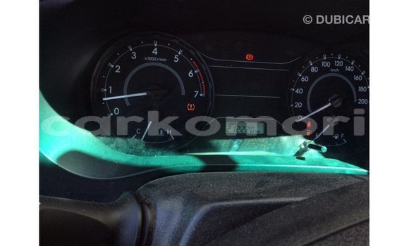 Acheter Import Voiture Toyota Hilux Blanc à Import - Dubai, Grande Comore Acheter Import Voiture Toyota Hilux Blanc à Import - Dubai, Grande Comore