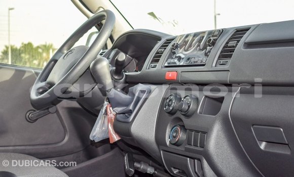 Buy Import Toyota Hiace White Car in Import - Dubai in Great Comore Buy Import Toyota Hiace White Car in Import - Dubai in Great Comore