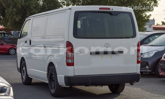Buy Import Toyota Hiace White Car in Import - Dubai in Great Comore Buy Import Toyota Hiace White Car in Import - Dubai in Great Comore