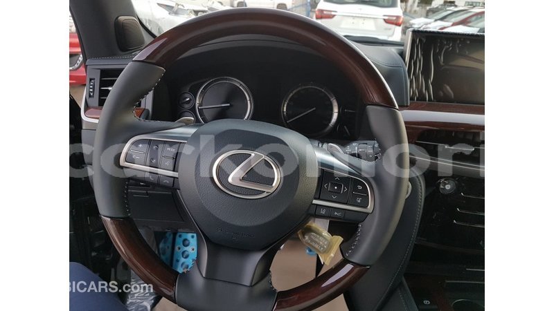 Big with watermark lexus lx grande comore import dubai 2004